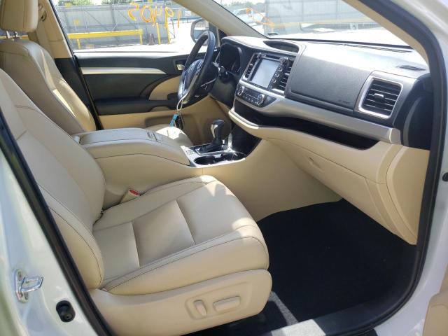 Photo 5 from auction – 2018 TOYOTA HIGHLANDER with VIN 5TDJZRFH5JS551745
