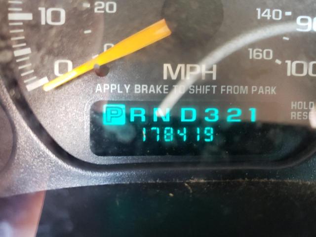 Photo 8 from auction – 2000 CHEVROLET SILVERADO with VIN 1GCEC14T4YZ184194