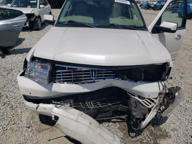 Photo 7 from auction – 2012 LINCOLN NAVIGATOR with VIN 5LMJJ2H59CEL07017