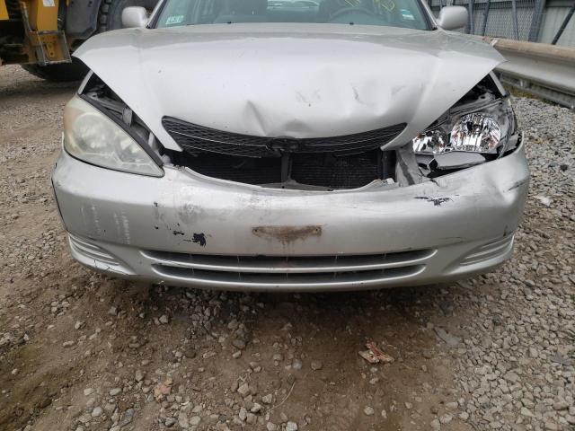 Photo 9 from auction – 2003 TOYOTA CAMRY LE with VIN 4T1BE32K63U257148