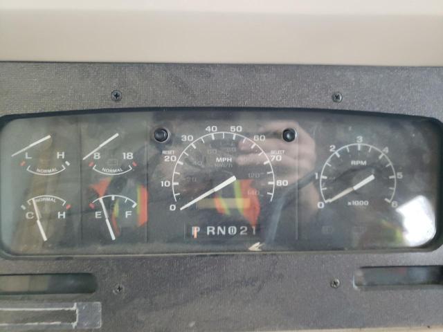 Photo 8 from auction – 1997 DOLP MOTORHOME with VIN 3FCMF53GXVJA25533