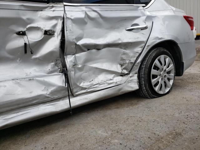 Photo 10 from auction – 2017 NISSAN SENTRA S with VIN 3N1AB7AP1HY343696