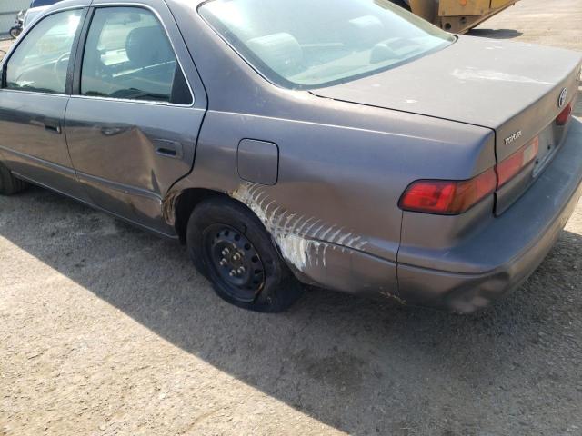 Photo 9 from auction – 1997 TOYOTA CAMRY with VIN 4T1BG22K6VU088286