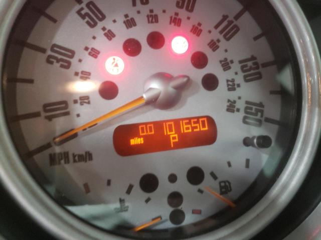 Photo 8 from auction – 2003 MINI COOPER with VIN WMWRC334X3TE18762