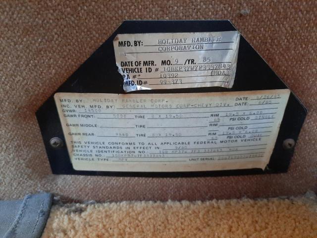 Photo 10 from auction – 1985 CHEVROLET P30 with VIN 1GBKP37W7F3337843