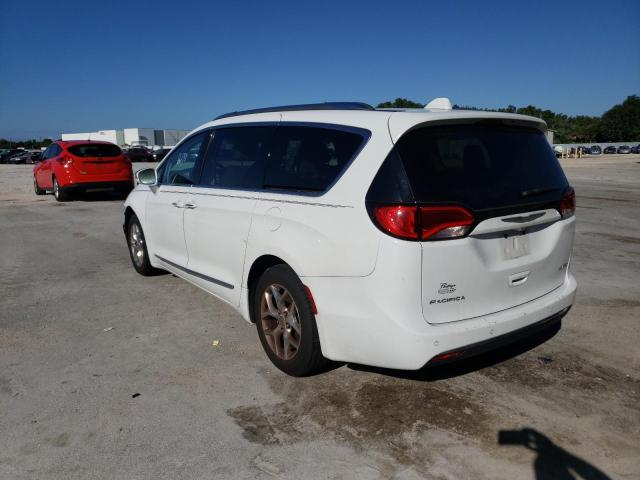 Photo 3 from auction – 2017 CHRYSLER PACIFICA L with VIN 2C4RC1GG1HR592534