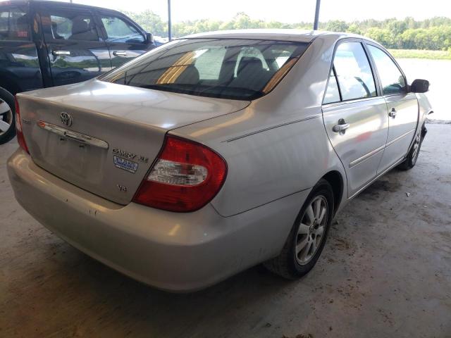 Photo 4 from auction – 2004 TOYOTA CAMRY LE with VIN 4T1BF32K74U582373