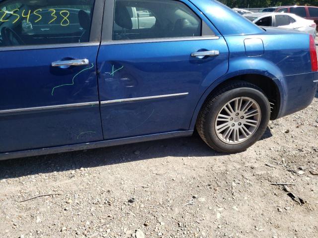 Photo 9 from auction – 2010 CHRYSLER 300 TOURIN with VIN 2C3CA5CV8AH270626