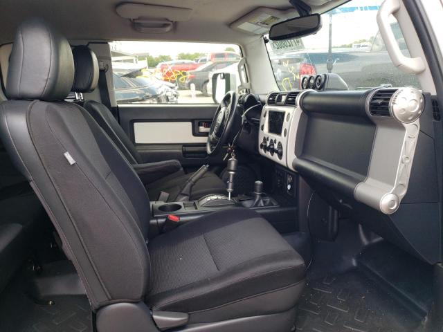 Photo 5 from auction – 2013 TOYOTA FJ CRUISER with VIN JTEBU4BF9DK169686