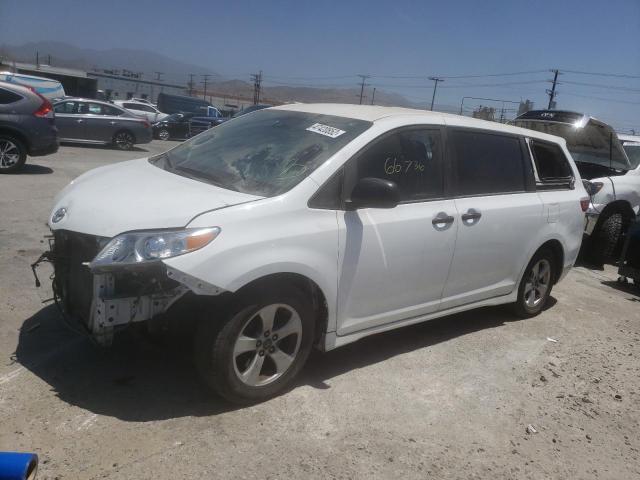 Photo 2 from auction – 2018 TOYOTA SIENNA L with VIN 5TDZZ3DC5JS938593