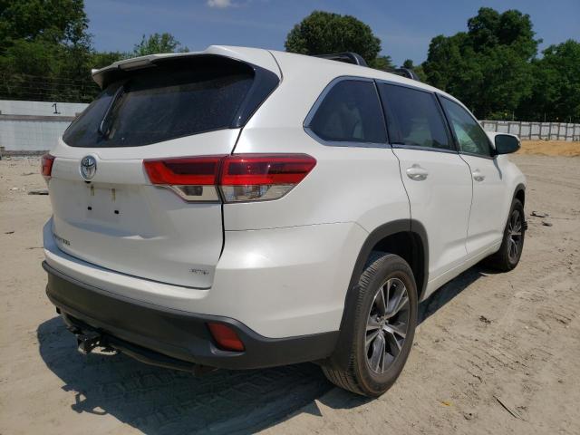 Photo 4 from auction – 2017 TOYOTA HIGHLANDER with VIN 5TDBZRFH1HS428331