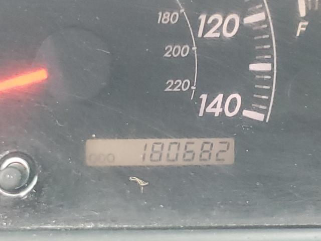 Photo 8 from auction – 2005 TOYOTA CAMRY LE with VIN 4T1BF32K75U094669
