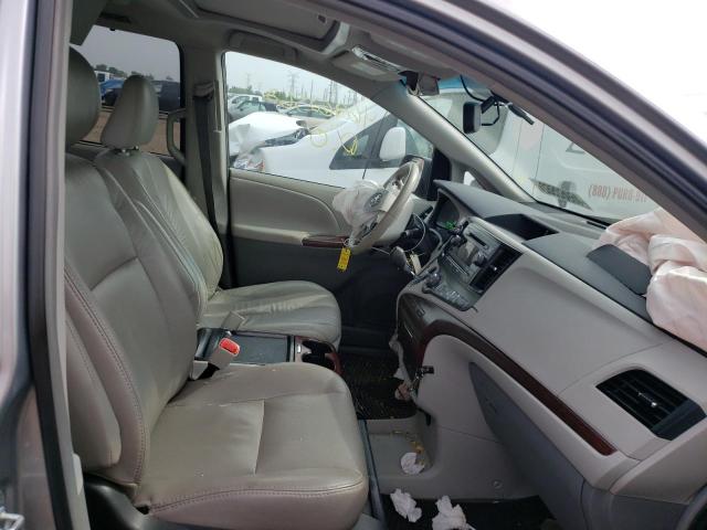 Photo 5 from auction – 2011 TOYOTA SIENNA XLE with VIN 5TDYK3DC2BS051731