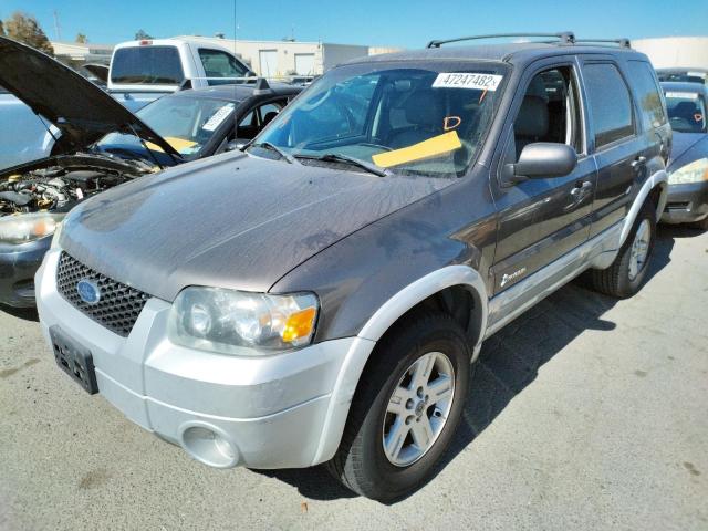 Photo 2 from auction – 2006 FORD ESCAPE HEV with VIN 1FMCU95H16KA52833