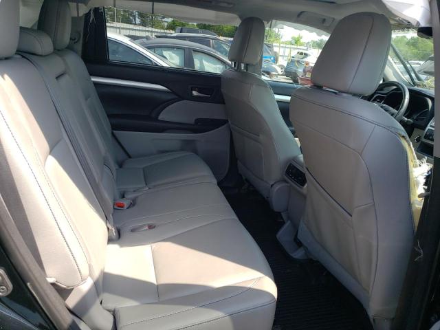 Photo 6 from auction – 2018 TOYOTA HIGHLANDER with VIN 5TDJZRFH9JS556852