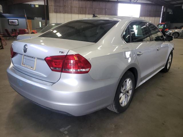 Photo 4 from auction – 2014 VOLKSWAGEN PASSAT S with VIN 1VWAS7A31EC024973