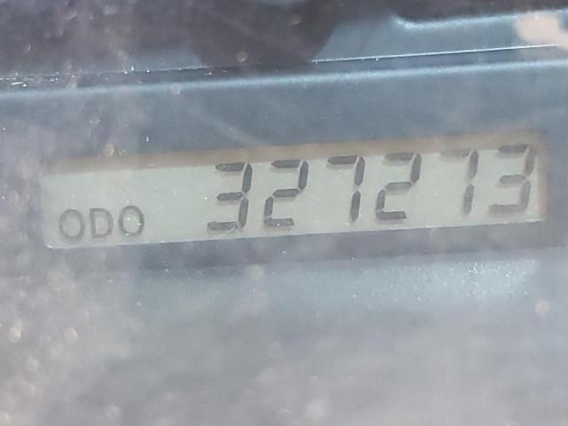 Photo 8 from auction – 2002 TOYOTA CAMRY LE with VIN 4T1BE32K52U004563