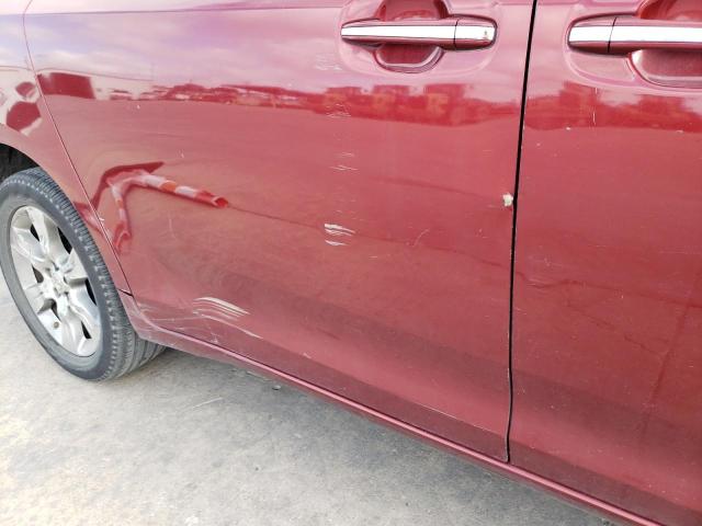 Photo 9 from auction – 2011 TOYOTA SIENNA XLE with VIN 5TDYK3DCXBS138602