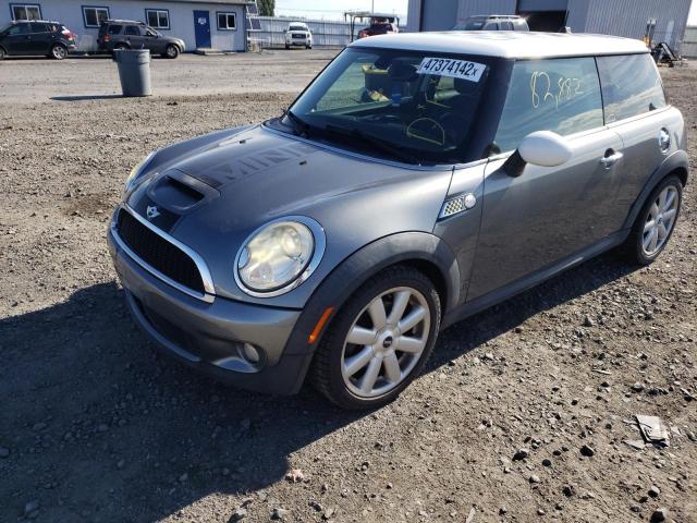 Photo 2 from auction – 2009 MINI COOPER SPO with VIN WMWMF735X9TT97127