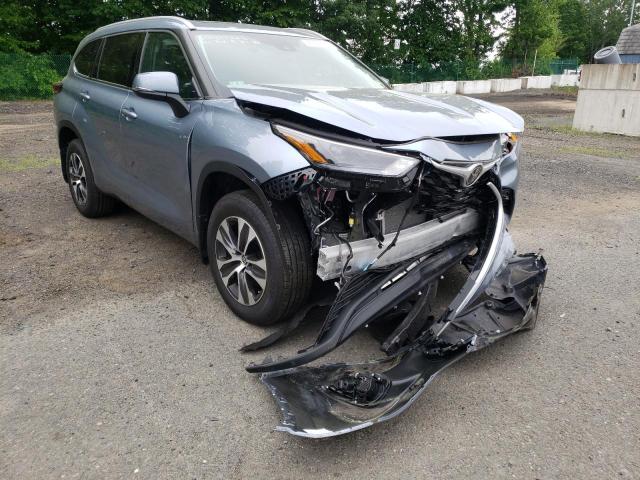 TOYOTA HIGHLANDER 2022 with VIN 5TDGZRBH7NS186121 - Photo from auction