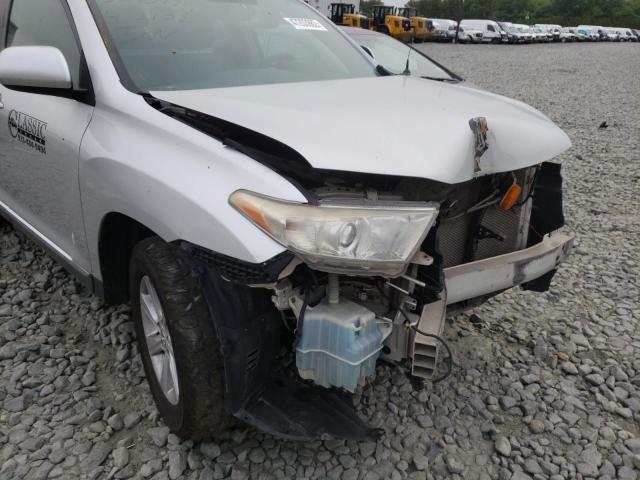 Photo 9 from auction – 2011 TOYOTA HIGHLANDER with VIN 5TDZA3EH3BS011885
