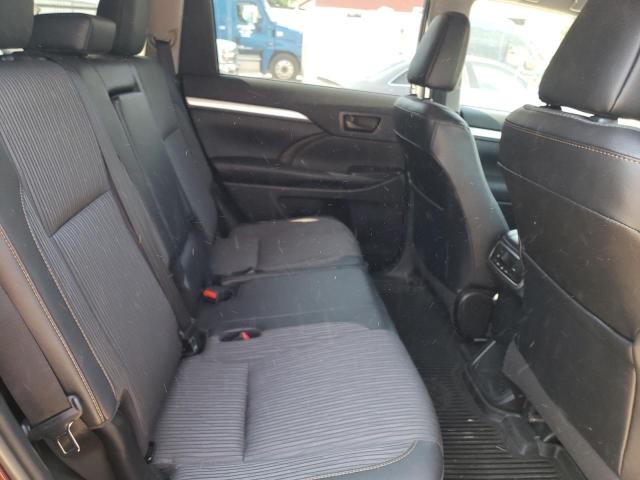 Photo 6 from auction – 2019 TOYOTA HIGHLANDER with VIN 5TDBZRFH4KS990201