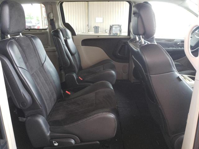 Photo 6 from auction – 2014 CHRYSLER TOWN & COU with VIN 2C4RC1CG8ER239614
