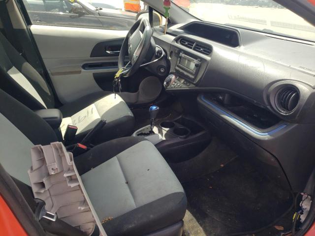 Photo 5 from auction – 2013 TOYOTA PRIUS C with VIN JTDKDTB34D1050681