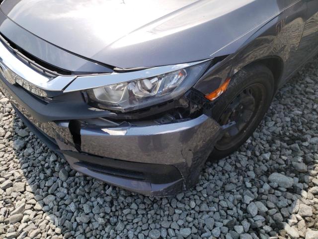 Photo 9 from auction – 2018 HONDA CIVIC LX with VIN 19XFC2F52JE001949