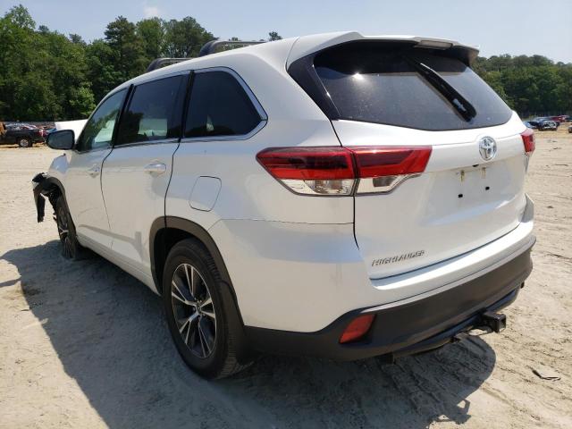Photo 3 from auction – 2017 TOYOTA HIGHLANDER with VIN 5TDBZRFH1HS428331