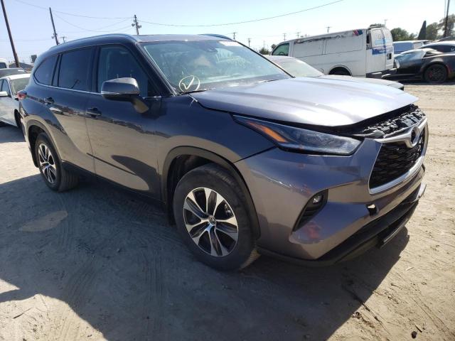 TOYOTA HIGHLANDER 2021 with VIN 5TDHZRBHXMS539101 - Photo from auction