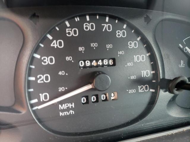 Photo 8 from auction – 1998 FORD ESCORT SE with VIN 3FAFP15P0WR224028