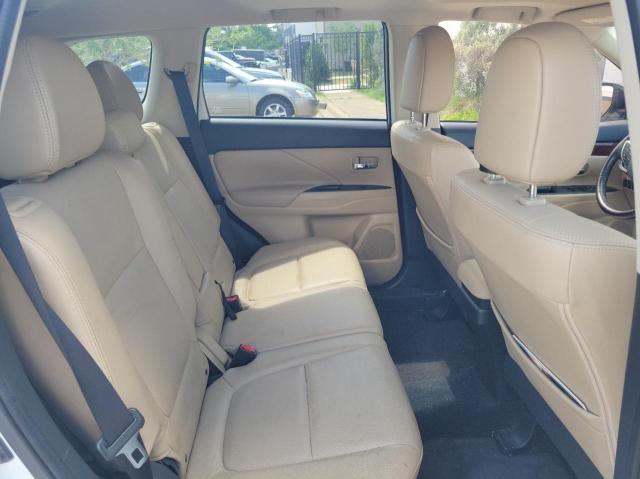 Photo 6 from auction – 2015 MITSUBISHI OUTLANDER with VIN JA4AD3A34FZ005347