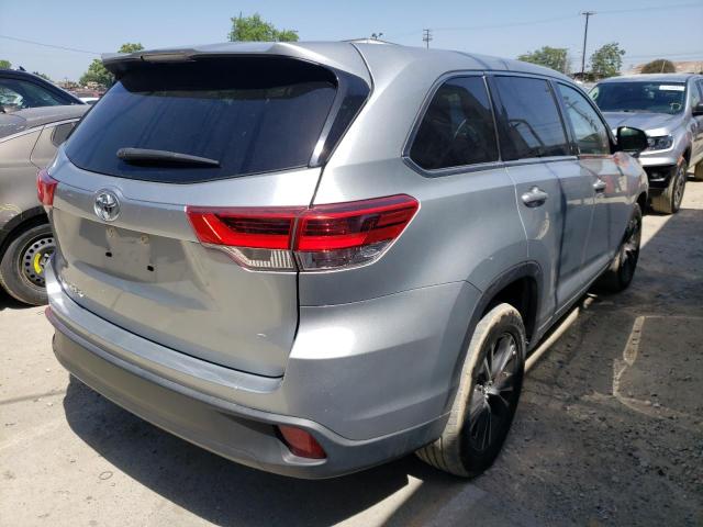 Photo 4 from auction – 2018 TOYOTA HIGHLANDER with VIN 5TDZARFH4JS038691
