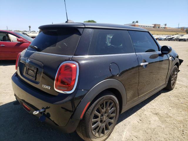 Photo 4 from auction – 2021 MINI COOPER with VIN WMWXR3C06M2N08269