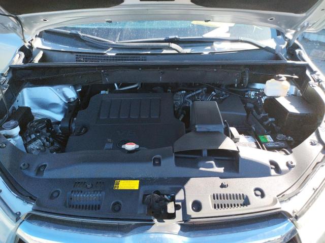 Photo 7 from auction – 2016 TOYOTA HIGHLANDER with VIN 5TDBKRFH6GS244330