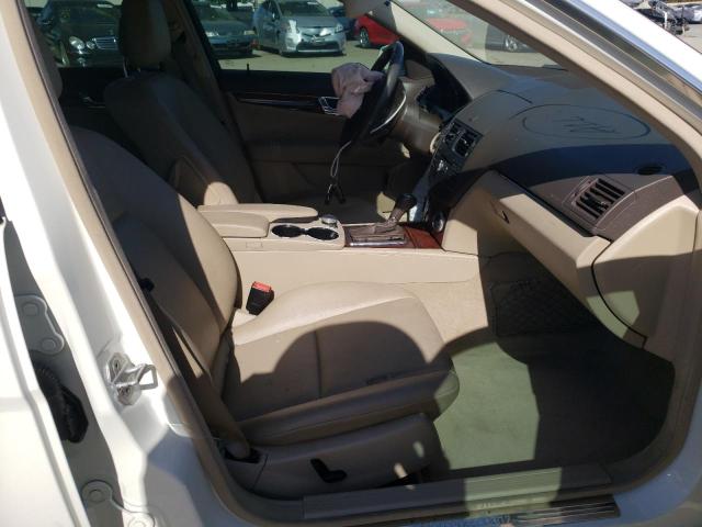 Photo 5 from auction – 2011 MERCEDES-BENZ C 300 with VIN WDDGF5EB8BA448557