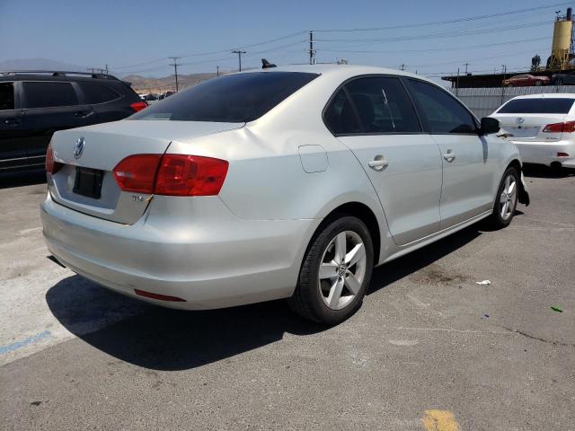 Photo 4 from auction – 2012 VOLKSWAGEN JETTA TDI with VIN 3VWLL7AJ5CM338013