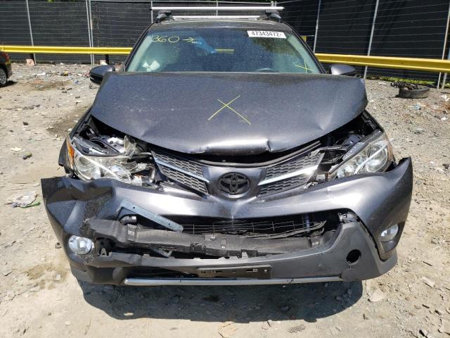 Photo 9 from auction – 2015 TOYOTA RAV4 XLE with VIN JTMRFREV4FJ036212