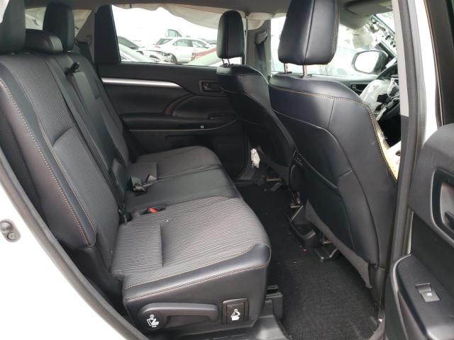 Photo 6 from auction – 2016 TOYOTA HIGHLANDER with VIN 5TDBKRFH8GS307413