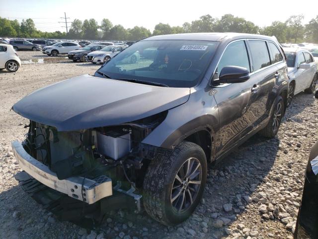 Photo 2 from auction – 2019 TOYOTA HIGHLANDER with VIN 5TDJZRFH4KS704715