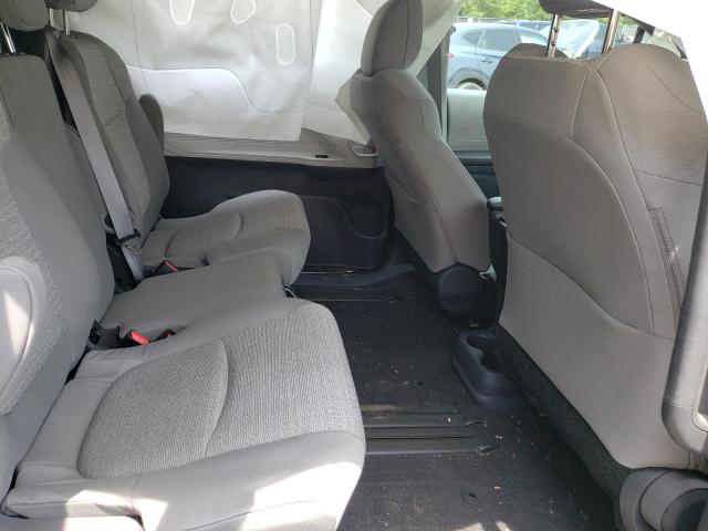 Photo 6 from auction – 2021 TOYOTA SIENNA LE with VIN 5TDKRKEC9MS072136