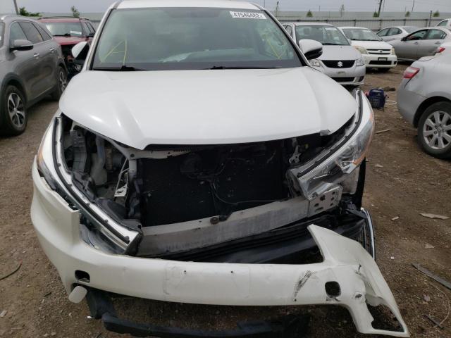 Photo 9 from auction – 2016 TOYOTA HIGHLANDER with VIN 5TDBKRFH8GS307413