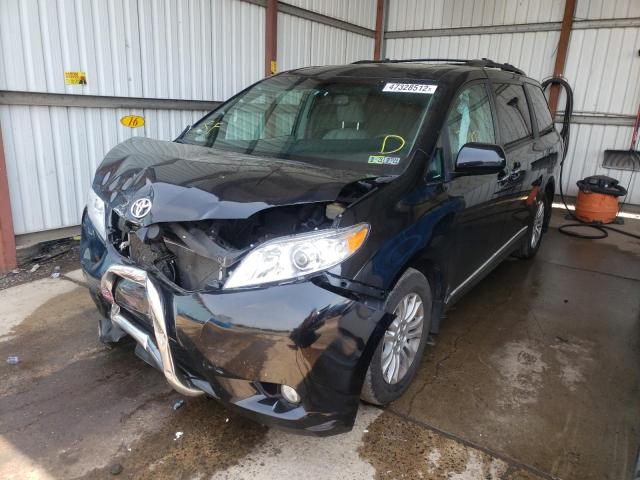 Photo 2 from auction – 2017 TOYOTA SIENNA XLE with VIN 5TDYZ3DC5HS786160