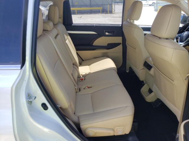 Photo 6 from auction – 2018 TOYOTA HIGHLANDER with VIN 5TDJZRFH5JS551745