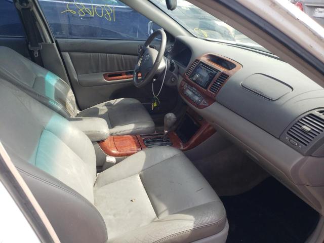 Photo 5 from auction – 2005 TOYOTA CAMRY LE with VIN 4T1BF32K75U094669