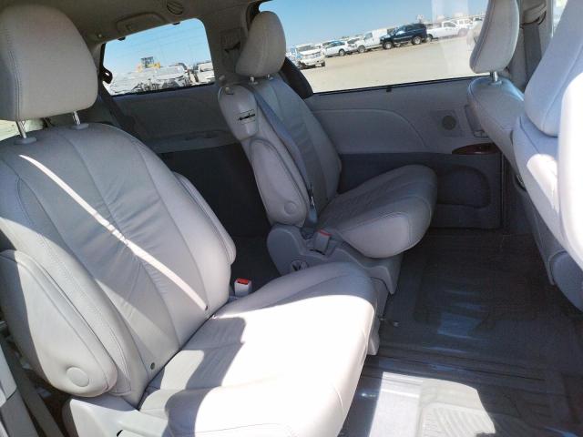 Photo 6 from auction – 2012 TOYOTA SIENNA XLE with VIN 5TDYK3DC4CS219709