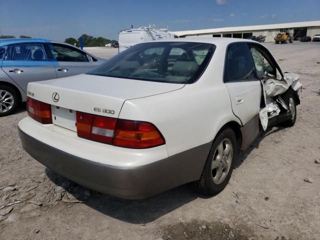 Photo 4 from auction – 1998 LEXUS ES 300 with VIN JT8BF28G7W5041997