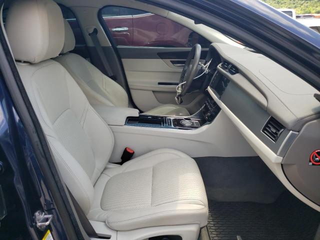 Photo 5 from auction – 2016 JAGUAR XF PRESTIG with VIN SAJBK4BV8GCY13647
