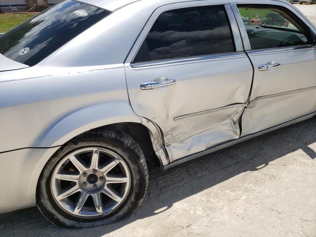 Photo 9 from auction – 2005 CHRYSLER 300C with VIN 2C3JA63H25H110884
